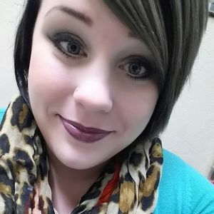 Meet your Posher, Meaghan