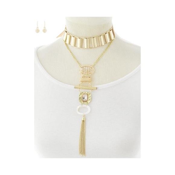 Jewelry - • Tassel choker gold necklace\ earring set •
