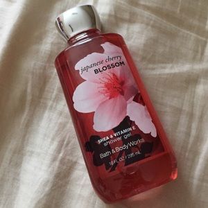 Bath & Body Works shower gel NWOT