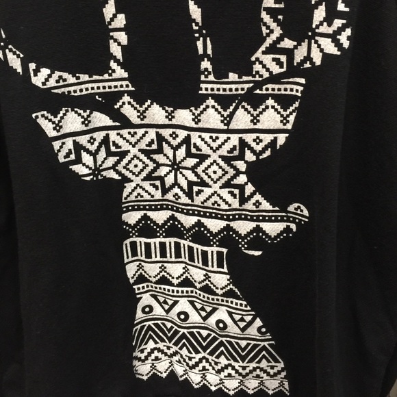 Reindeer sweatshirt - Picture 2 of 3