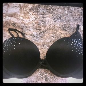 Black gem extra push-up bra