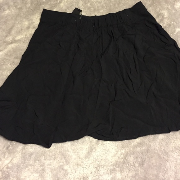 Sienna and Bellini high waisted skirt - Picture 3 of 3