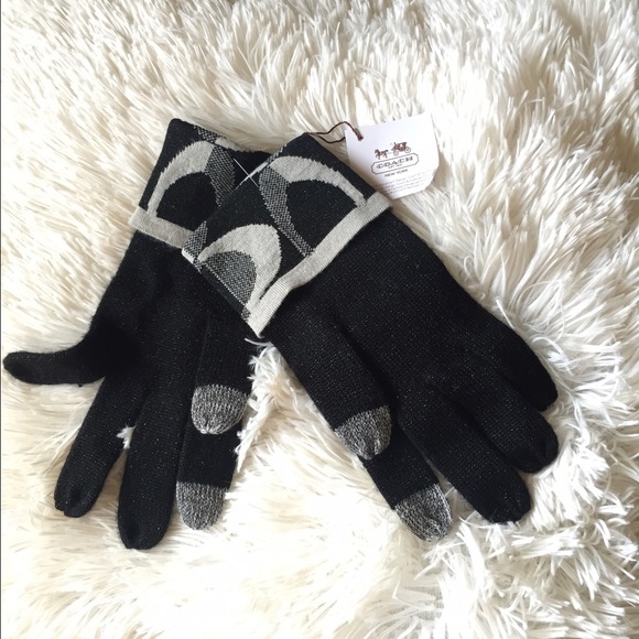 NWT Coach Women's Gloves