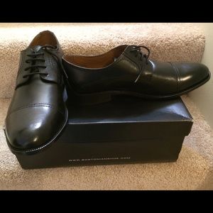 Bostonian Black Leader Dress shoes for men
