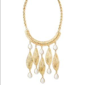 Lilly Pulitzer She Shells necklace