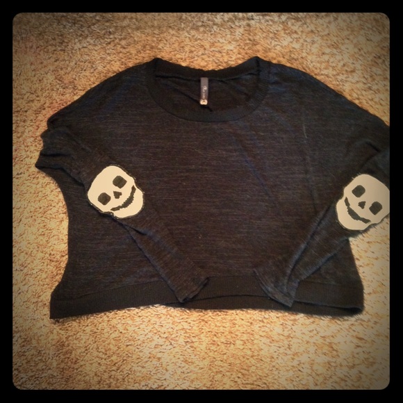 💀Crop Top Skull elbow patches 💀