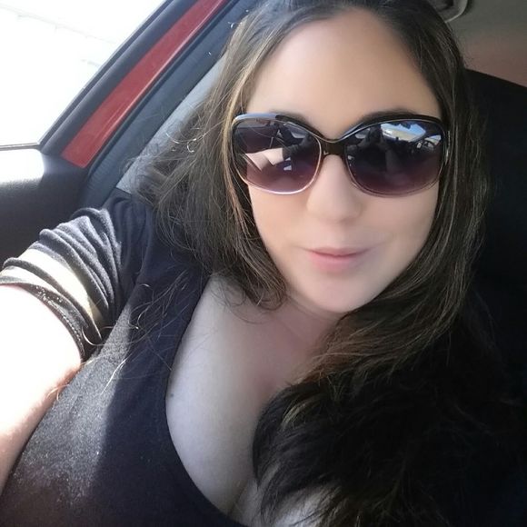 Meet your Posher, Sefra