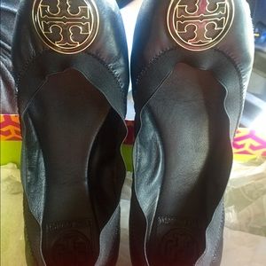 ***HELD FOR AUDRENA***Tory Burch flats