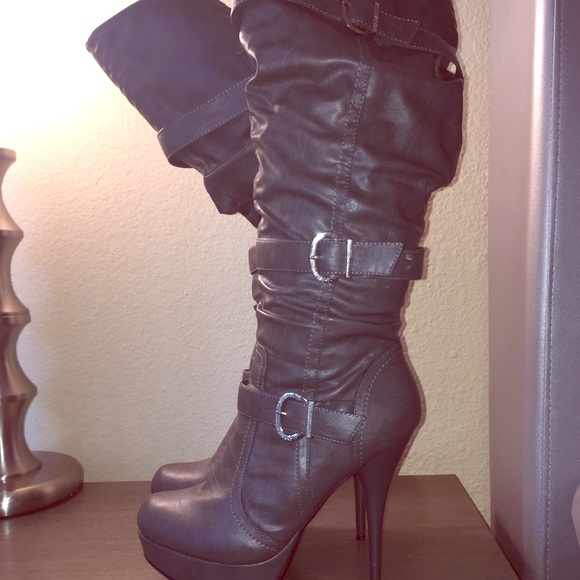 Grey boots