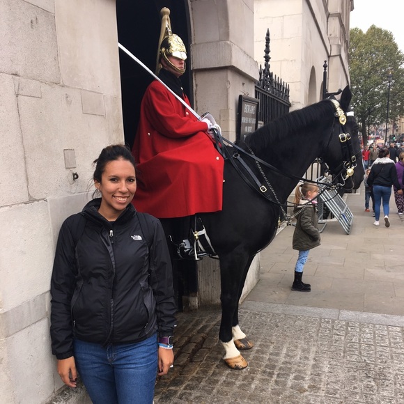 Meet your Posher, Juliane - Picture 2 of 4