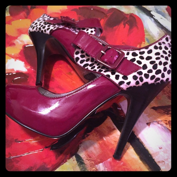 Naughty Monkey Size 7.5 Heels Dark Patent RED, FUR