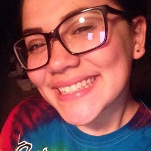 Meet your Posher, Thalia