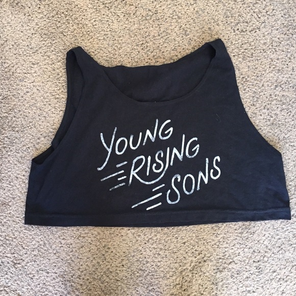 young rising suns cropped tee
