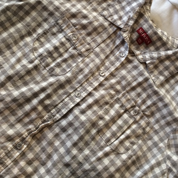 Plaid button up - Picture 4 of 4