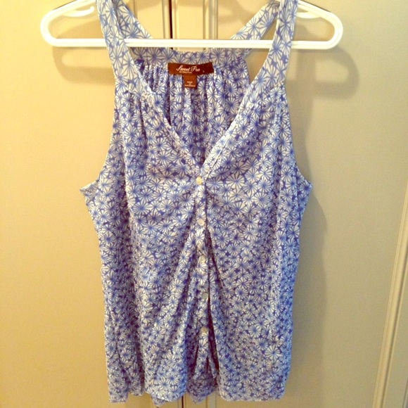 Button up tank