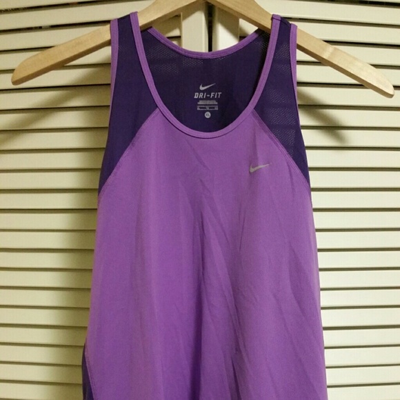 Nike top