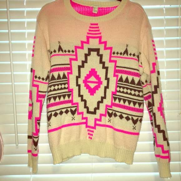 Forever 21 Sweaters - Patterned Knit sweater
