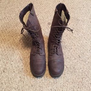 American Eagle combat boots
