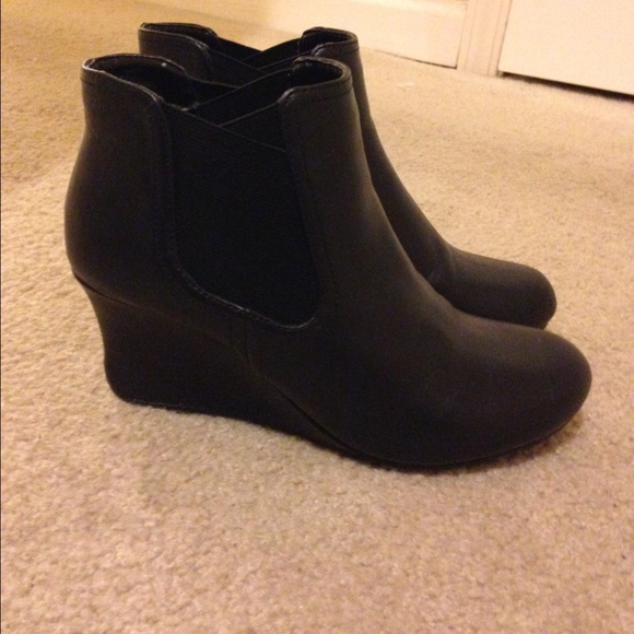 Calvin Klein ankle booties