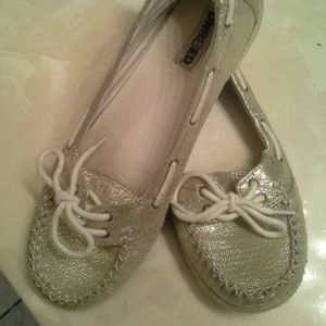 Super cute gold sparkly loafers