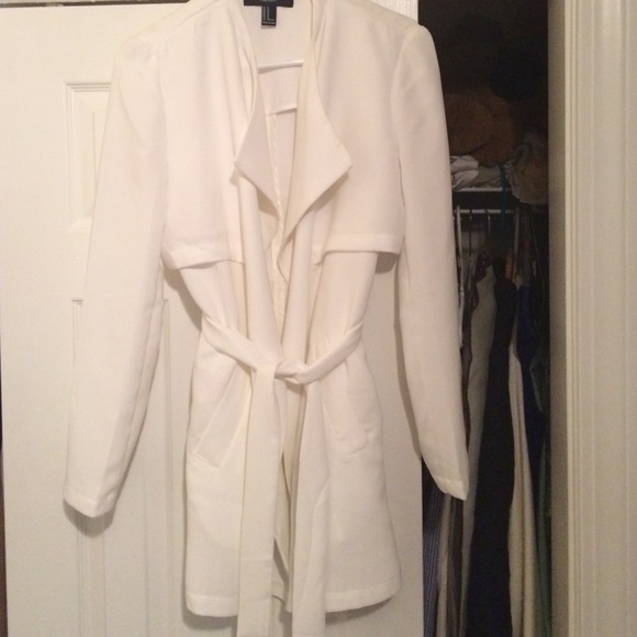 Trendy Fall White Waist-length jacket/blazer.