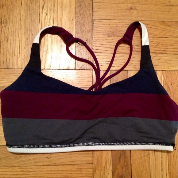 Lululemon athletica free to be bra size 8