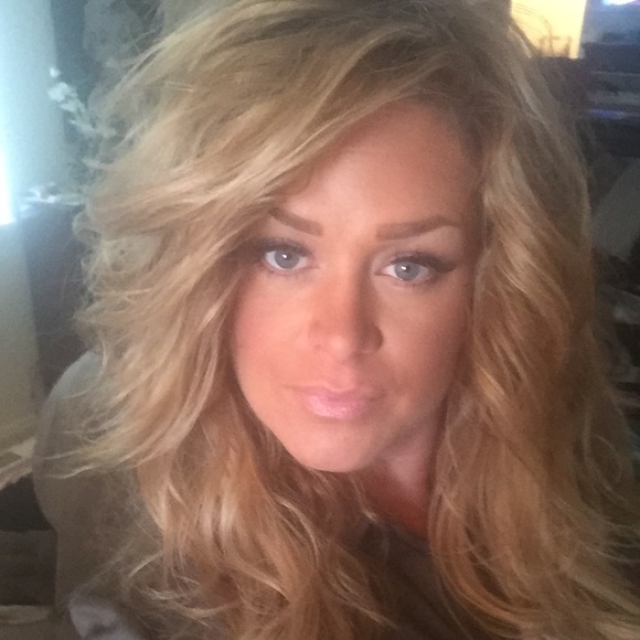 Meet your Posher, Tina