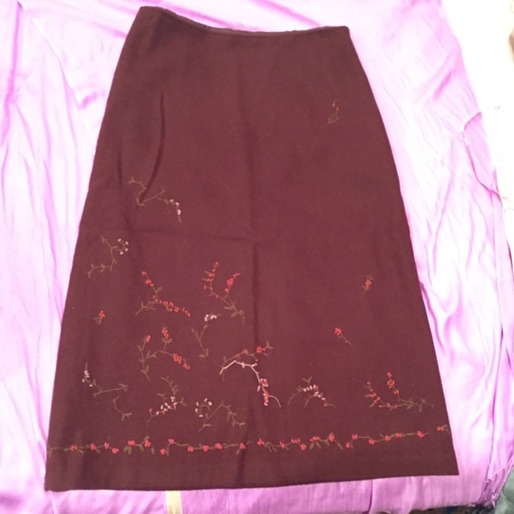 Banana Republic Long Embroidered Wool Skirt,  Sz 4