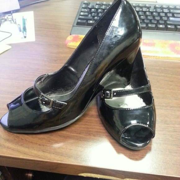 Dress Wedges