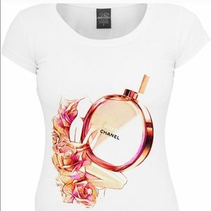 Chanel tee