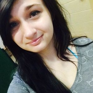 Meet your Posher, Briana