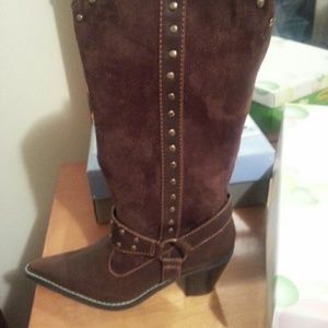 Brown Cowboy Style Boots