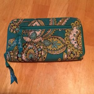 Vera Bradley Peacock long wallet 🚫NO🚫TRADES🚫🎄