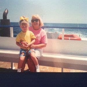 Meet your Posher, Della