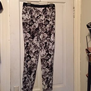 NWT F21 silky black & white rose print pants