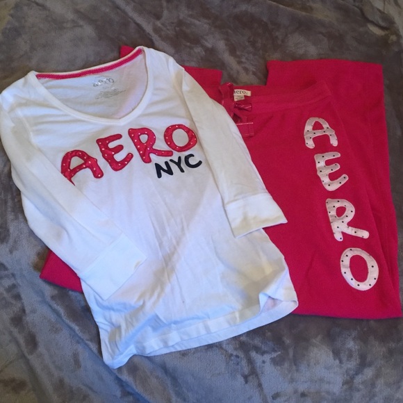 Pink Aeropostale sleep set