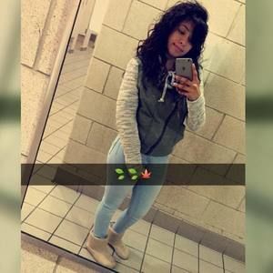 Meet your Posher, Yaritza