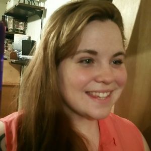 Meet your Posher, Caroline