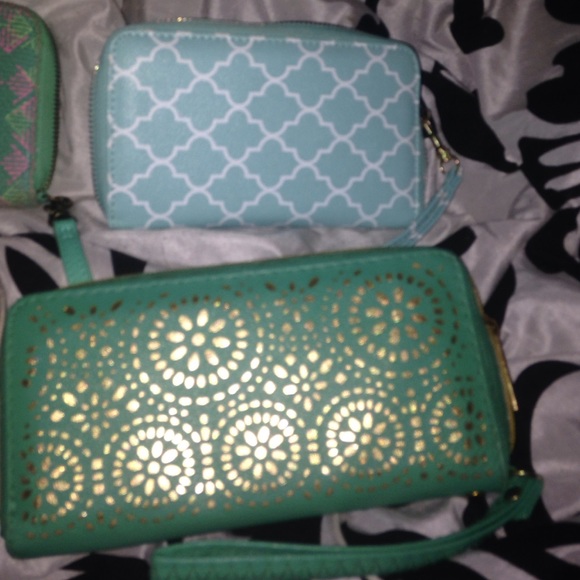 Wallets - Picture 2 of 3