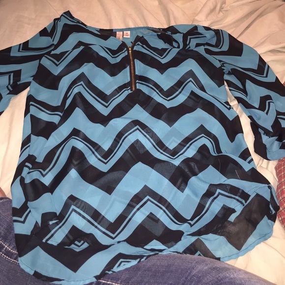 Chevron half sleeve