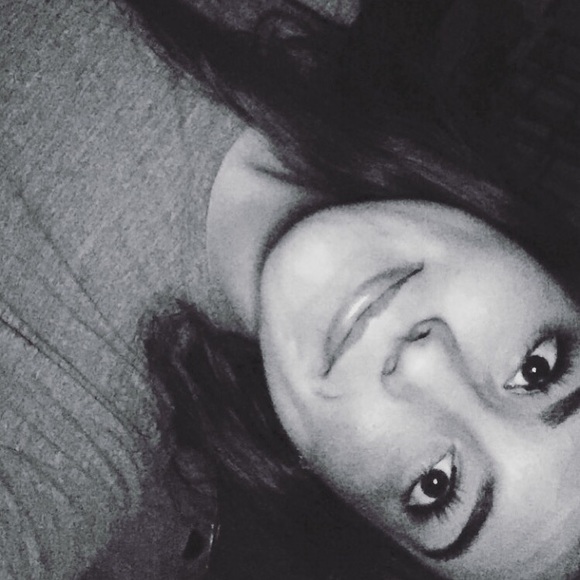 Meet your Posher, Bella - Picture 1 of 1