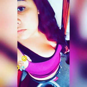 Meet your Posher, Claudia