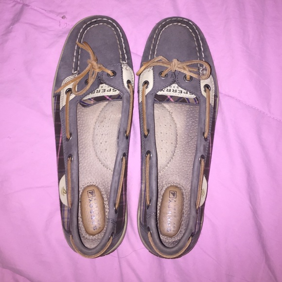 ALMOST NEW SPERRYS