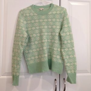 Gap sweater