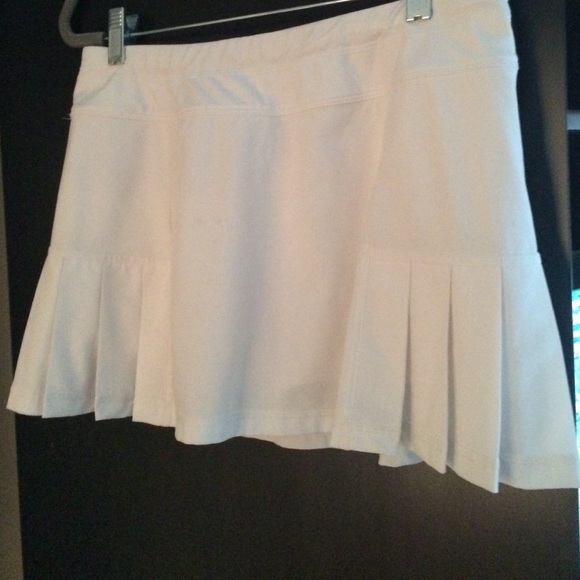 White Athleta skirt lightly worn