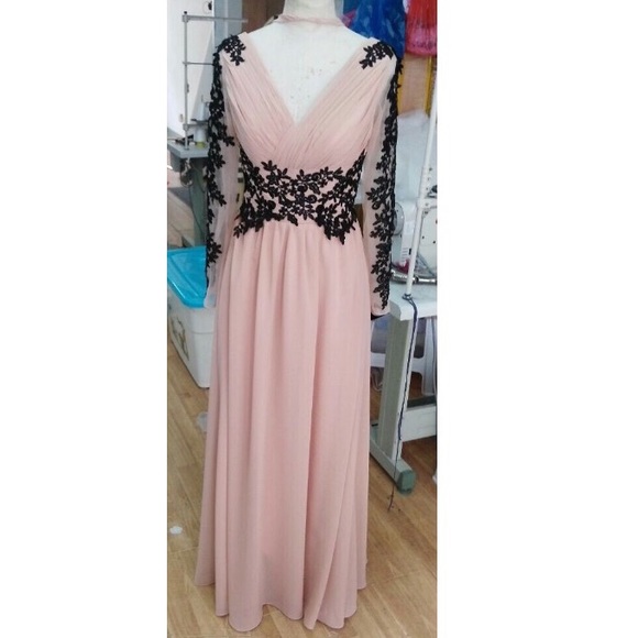 Gorgeous Dress!