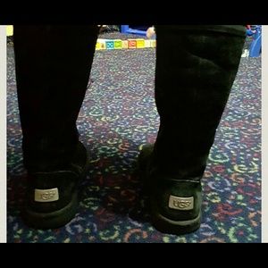 Black Ugg Austraila Boots