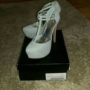 Just Fab"Lillie" Mint Green platform t-strap heels