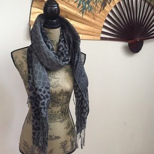 Black and grey animal print scarf