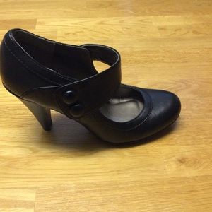 Black Mary-Jane Heels